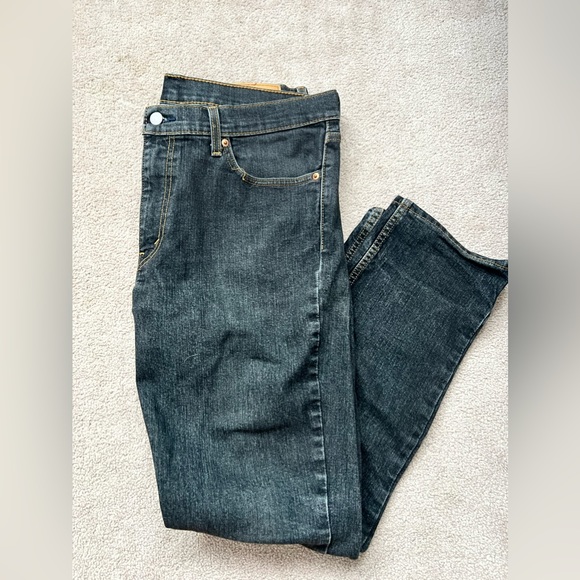 Men’s Levi’s jeans - Picture 2 of 3